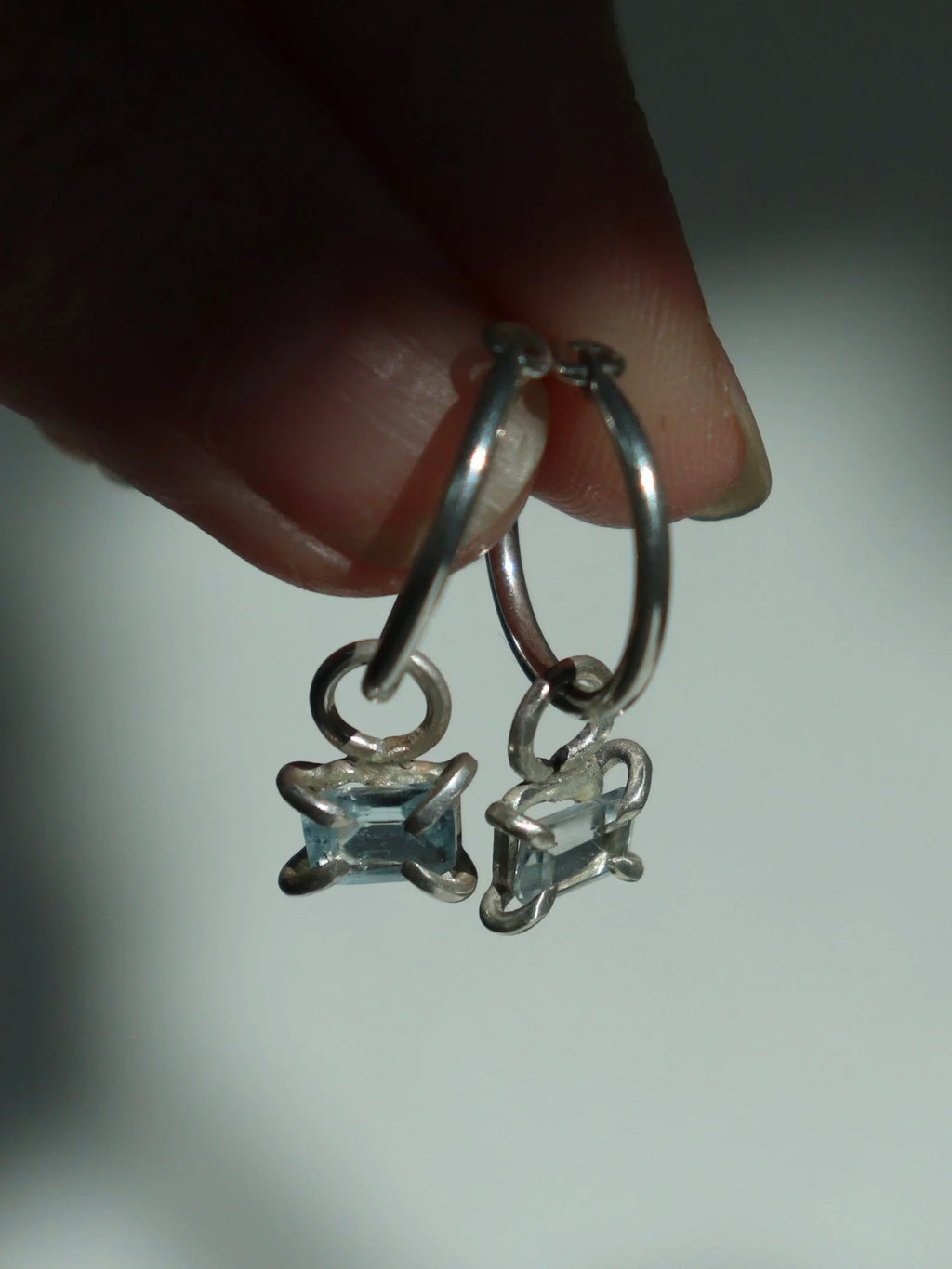 Mini Hoop; Topaz